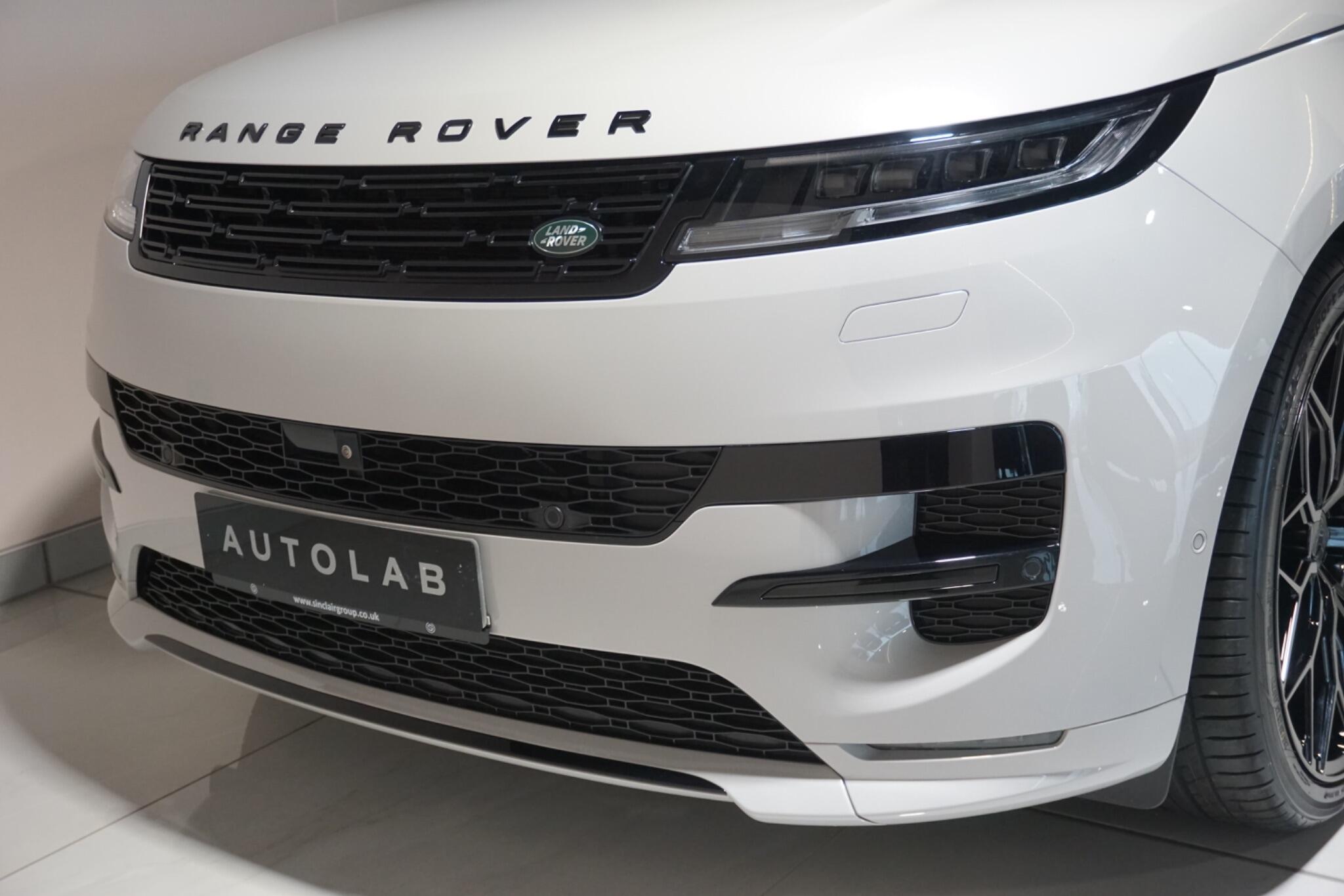 Land Rover Range Rover Sport 3.0 D300 MHEV Dynamic SE SUV 5dr Diesel Auto 4WD Euro 6 (s/s) (300 ps)